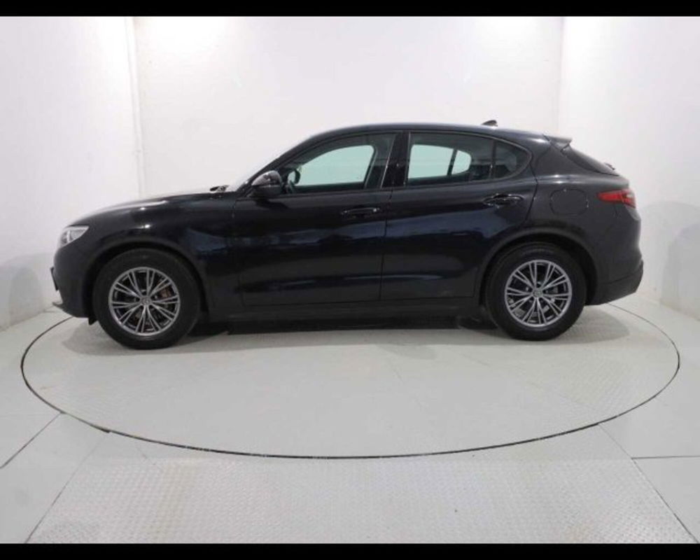 Alfa Romeo Stelvio usata a Bologna (3)