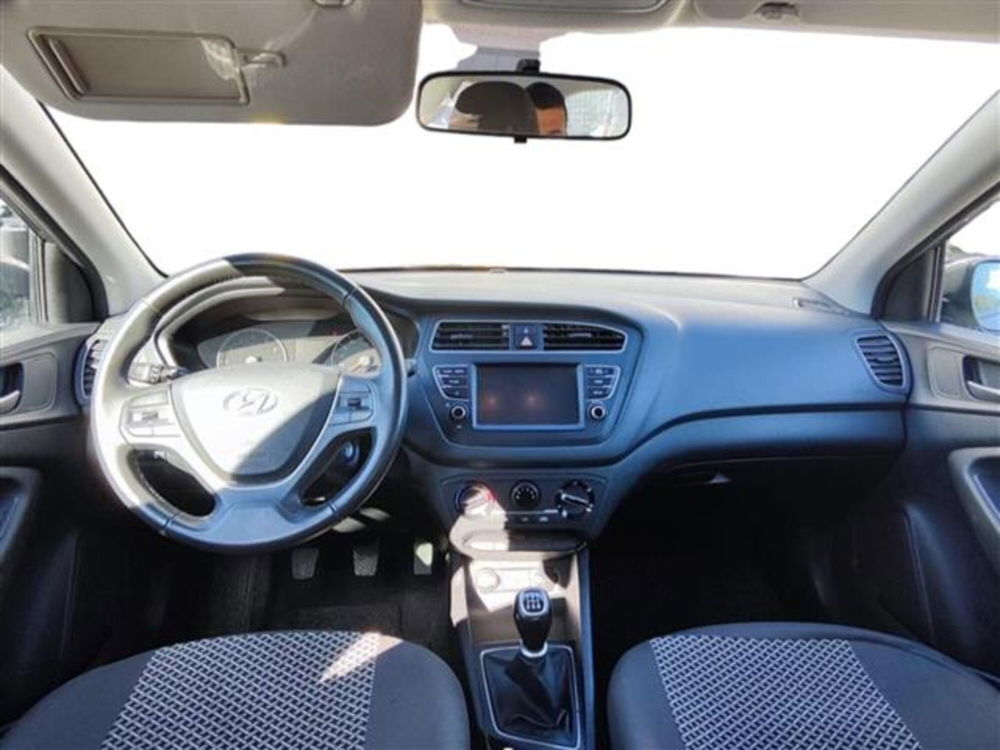 Hyundai i20 usata a Livorno (10)