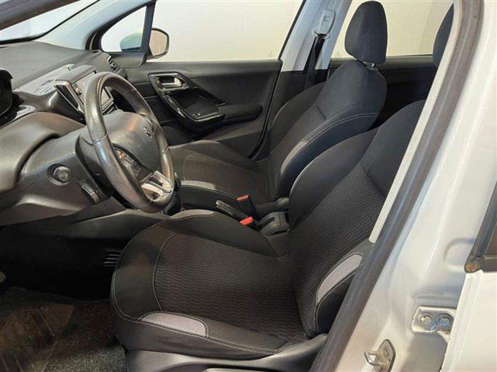 Peugeot 208 usata a Ragusa (12)