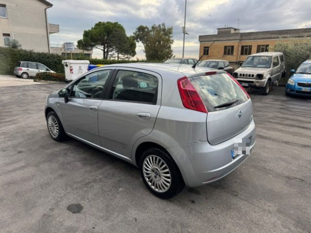 Fiat Grande Punto usata a Macerata (4)