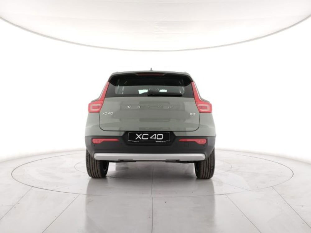 Volvo XC40 nuova a Modena (4)