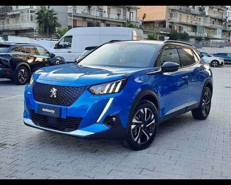 Peugeot 2008 50 kWh GT del 2022 usata a Casoria