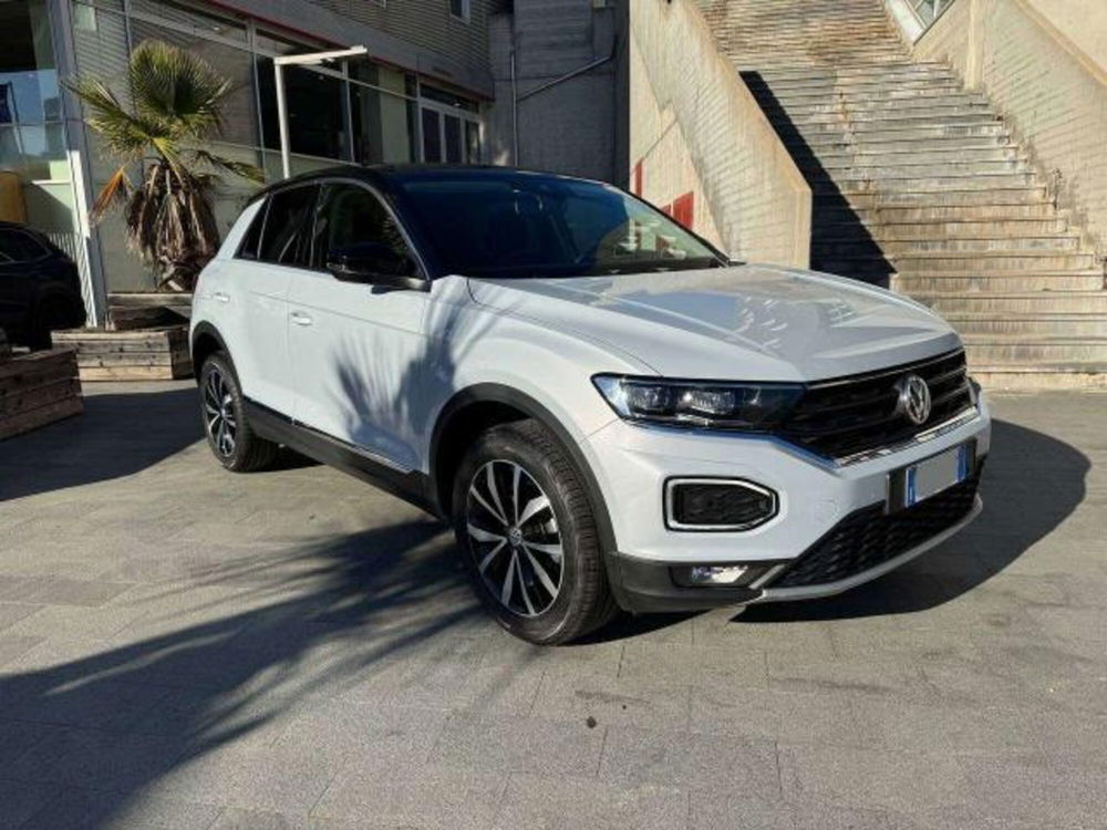 Volkswagen T-Roc usata a Savona (8)