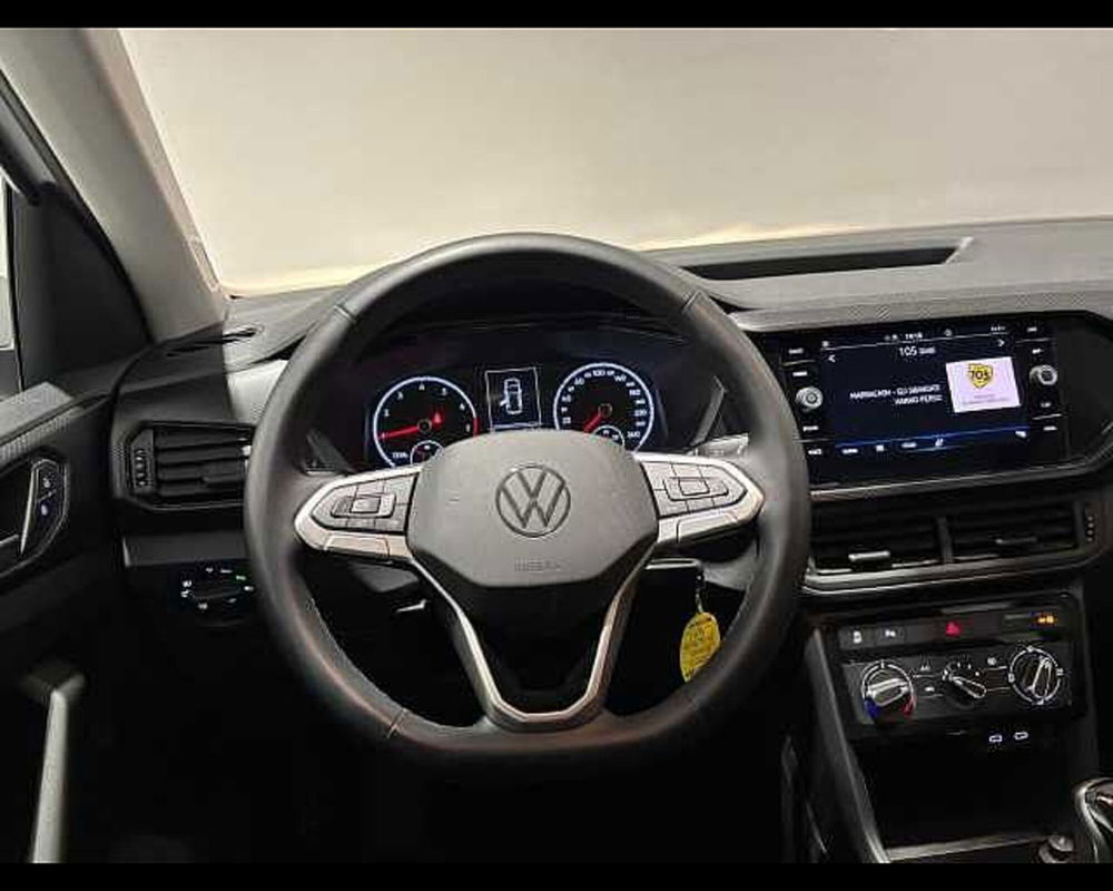 Volkswagen T-Cross usata a Milano (11)