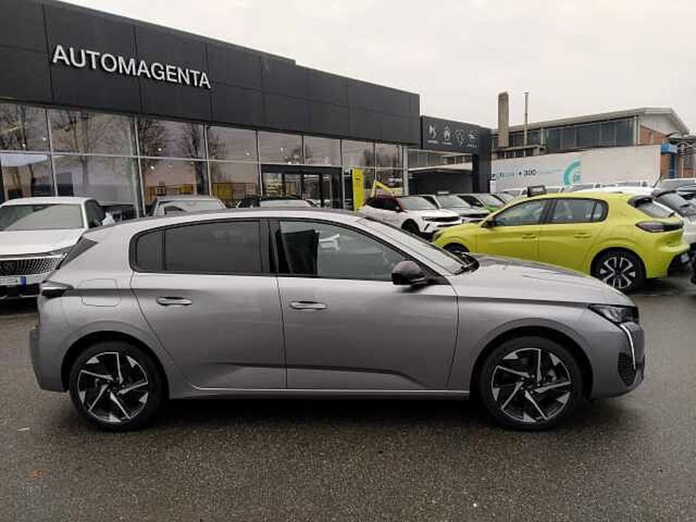 Peugeot 308 nuova a Milano (4)