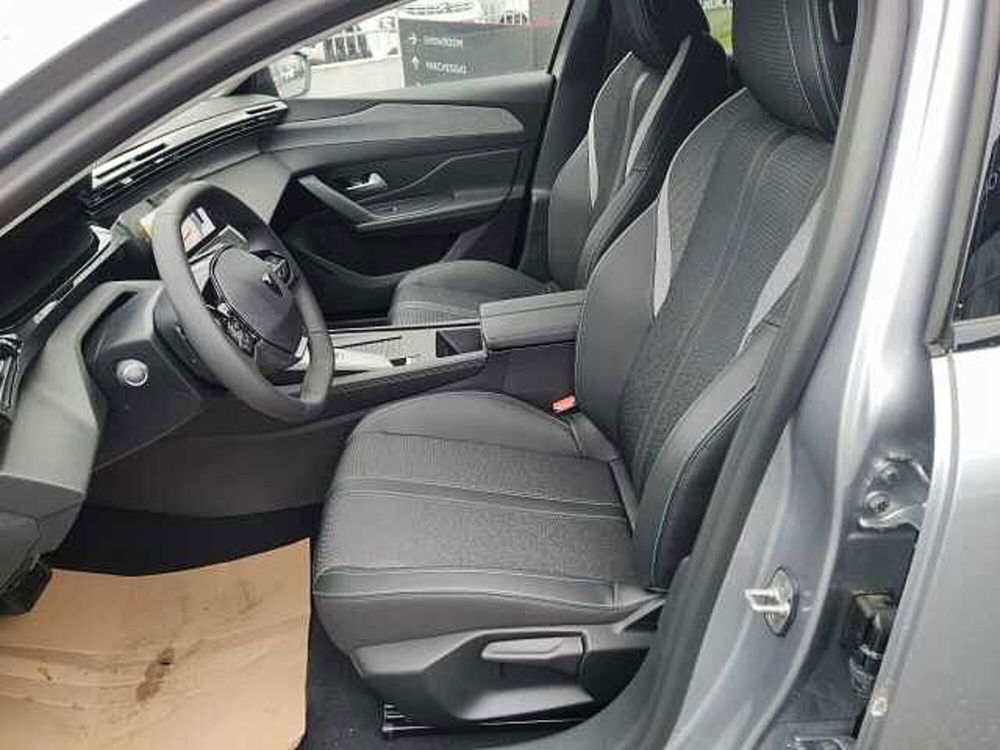 Peugeot 308 nuova a Milano (9)