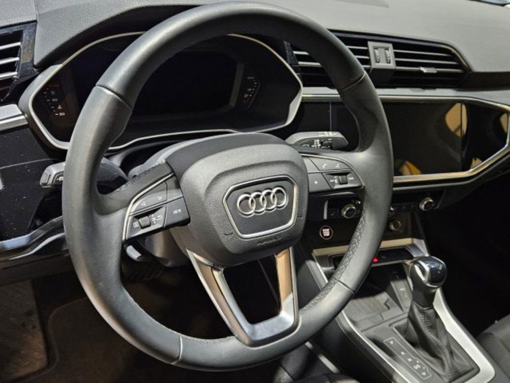 Audi Q3 Sportback usata a Napoli (15)