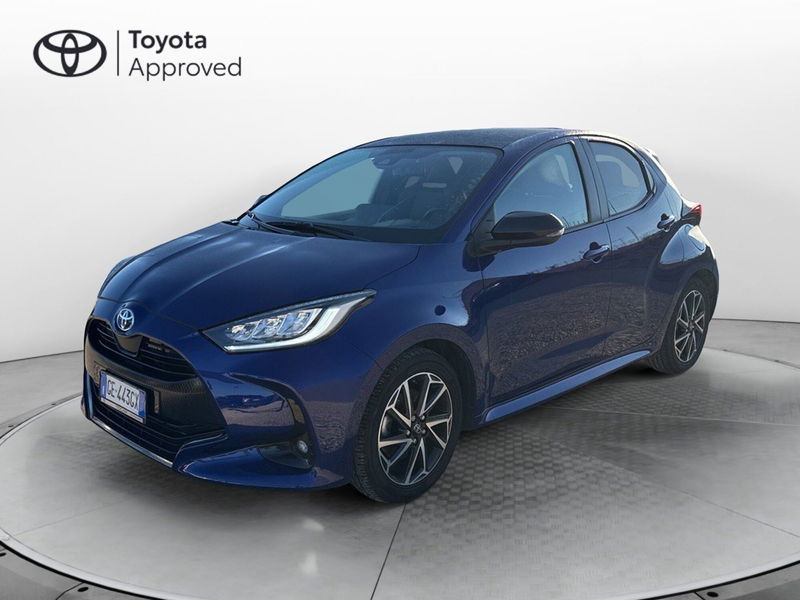 Toyota Yaris 1.5 Hybrid 5 porte Lounge del 2021 usata a Ragusa