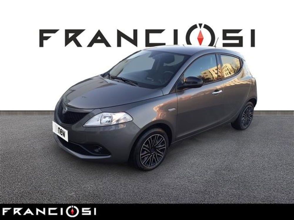 Lancia Ypsilon usata a Modena