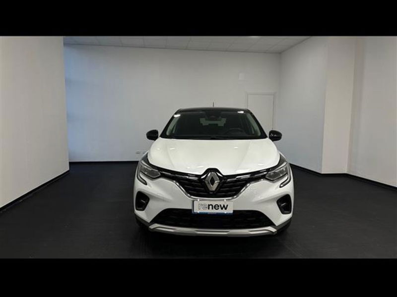 Renault Captur Full Hybrid E-Tech 145 CV Initiale Paris del 2021 usata a Siena