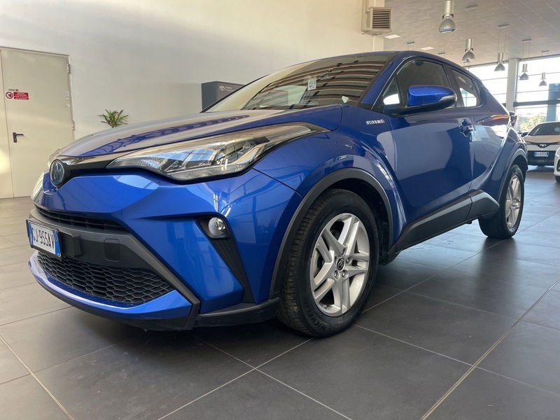 Toyota Toyota C-HR 1.8 Hybrid E-CVT Active  del 2022 usata a Piacenza