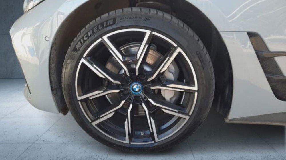 BMW i4 usata a Verona (6)