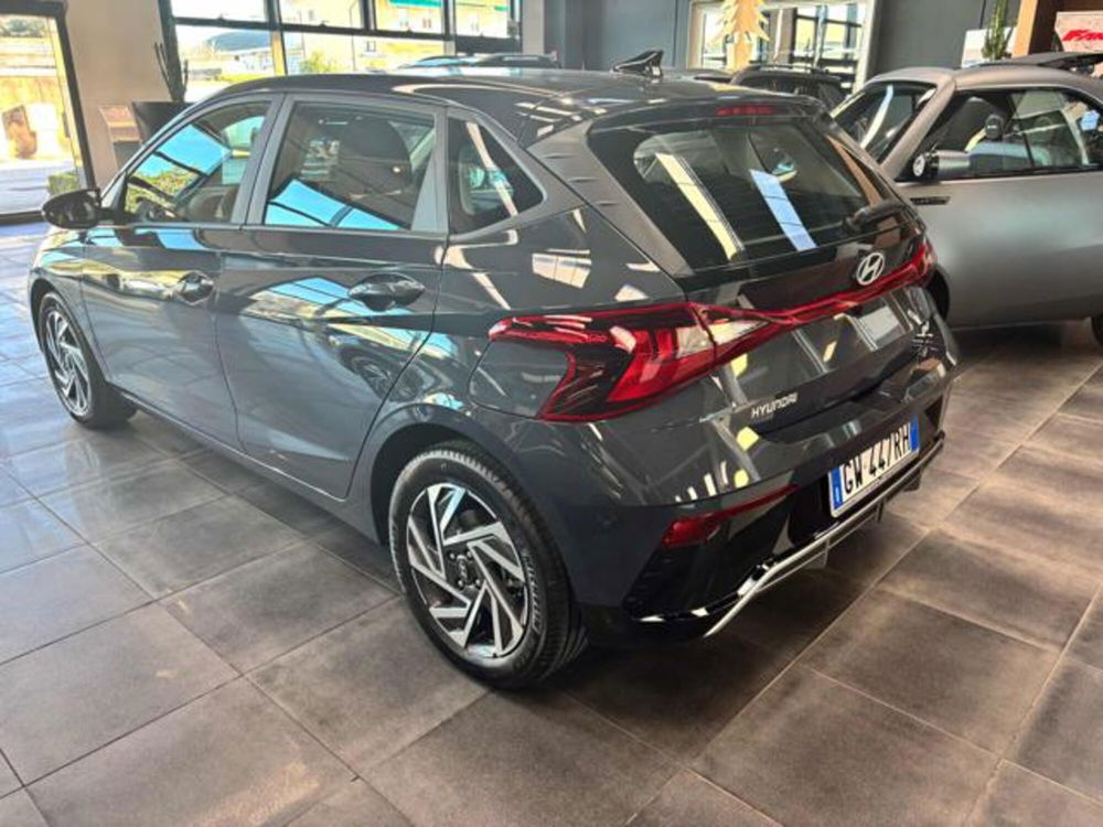 Hyundai i20 nuova a Pesaro-Urbino (5)