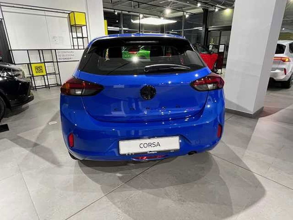 Opel Corsa nuova a Milano (6)