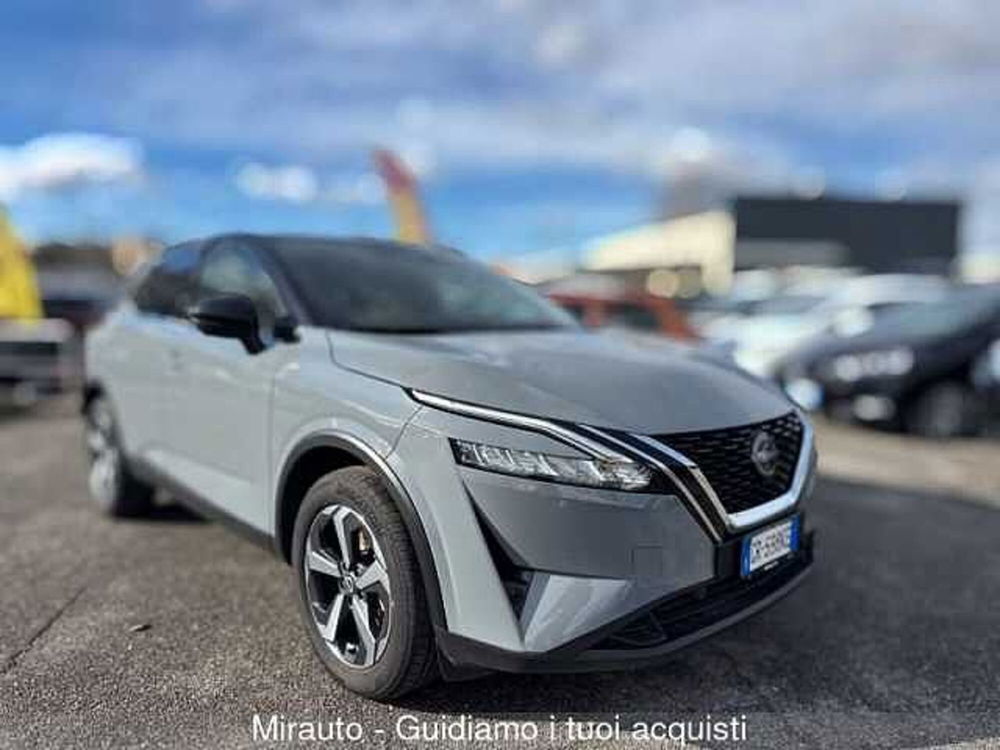 Nissan Qashqai usata a Roma