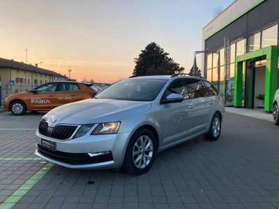 Skoda Octavia Station Wagon 1.5 G-TEC DSG Wagon Executive del 2020 usata a Paruzzaro