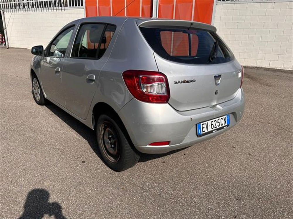 Dacia Sandero usata a Torino (10)