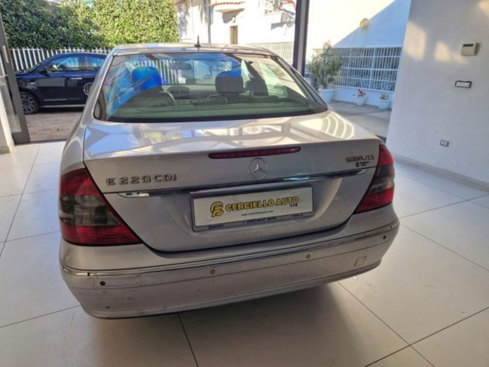 Mercedes-Benz Classe E usata a Napoli (5)