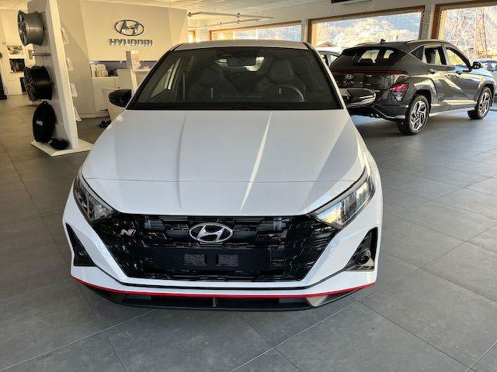 Hyundai i20 nuova a Verbano Cusio Ossola (5)