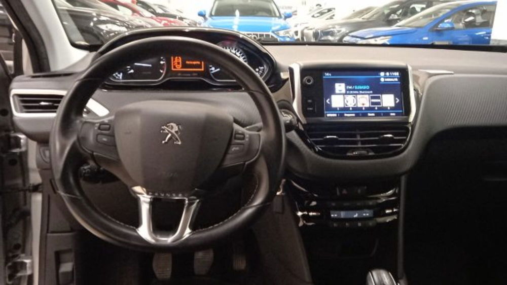 Peugeot 208 usata a Torino (10)