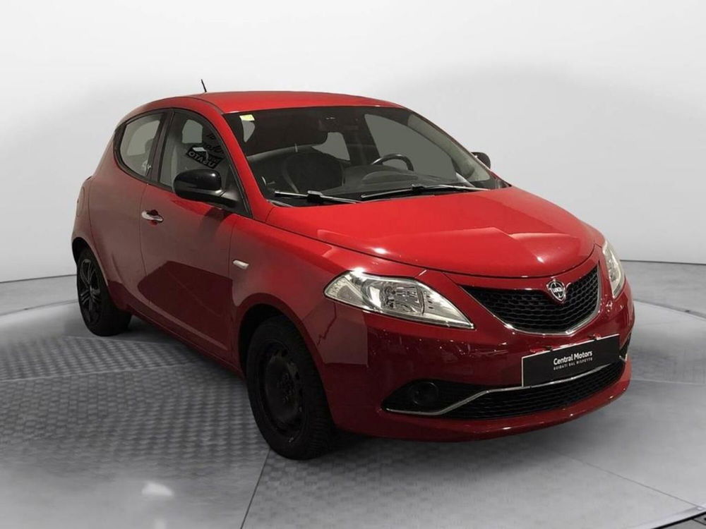 Lancia Ypsilon usata a Torino (3)