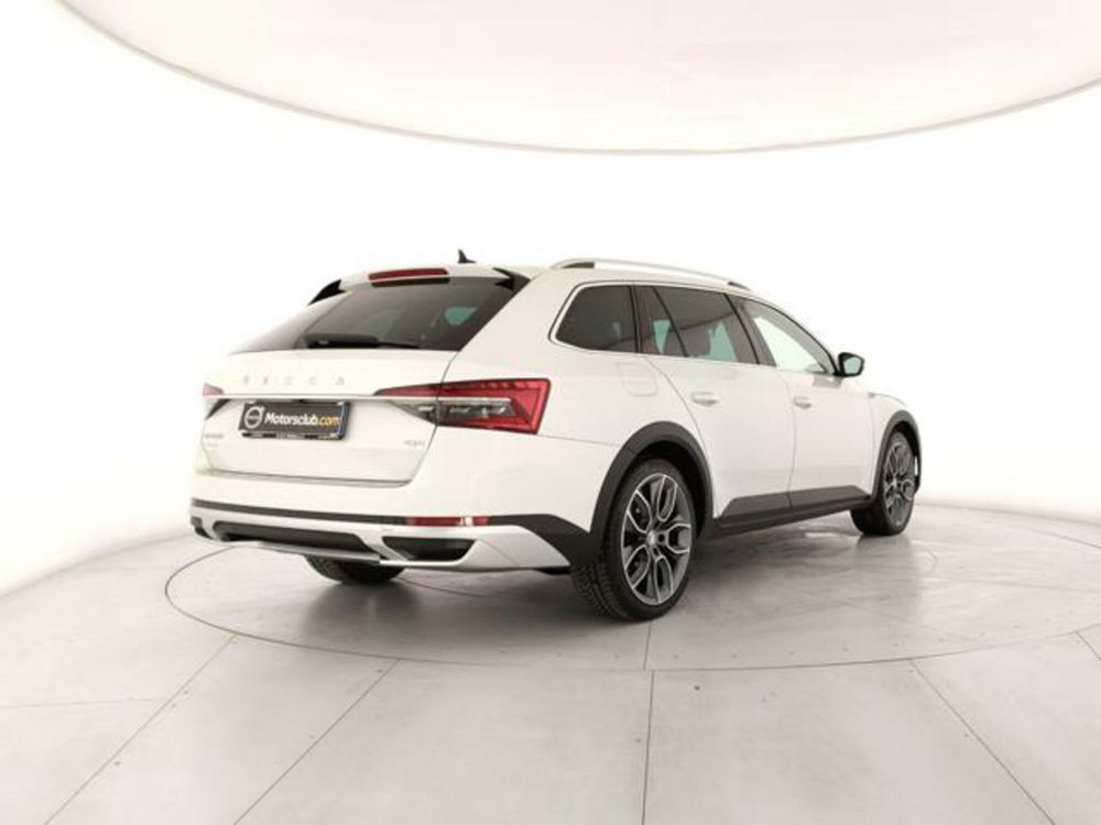 Skoda Superb Station Wagon usata a Modena (5)