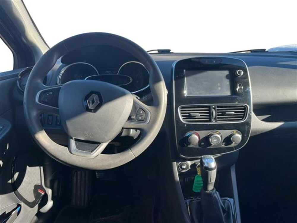 Renault Clio usata a Livorno (11)