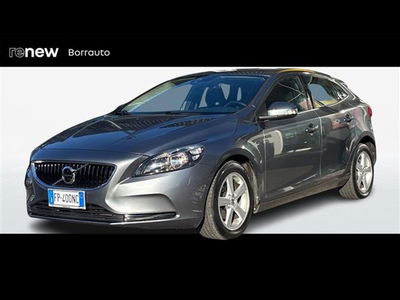 Volvo V40 D2 Kinetic N1  del 2019 usata a Montebelluna