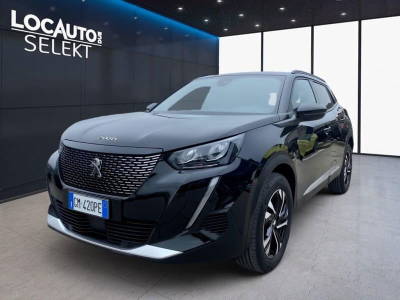 Peugeot 2008 1.2 puretech Allure s&amp;s 100cv del 2023 usata a Torino