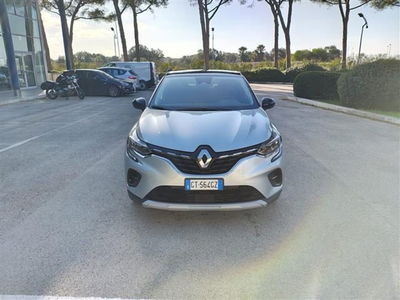 Renault Captur 1.0 tce Techno 90cv del 2024 usata a Brindisi