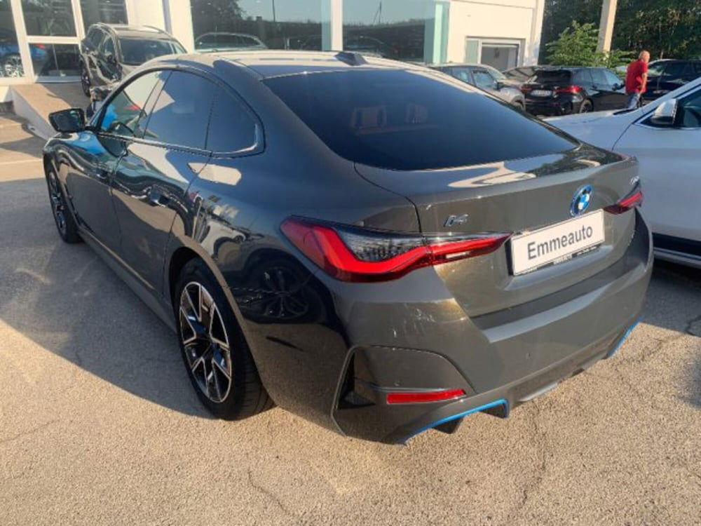 BMW i4 usata a Lecce (8)