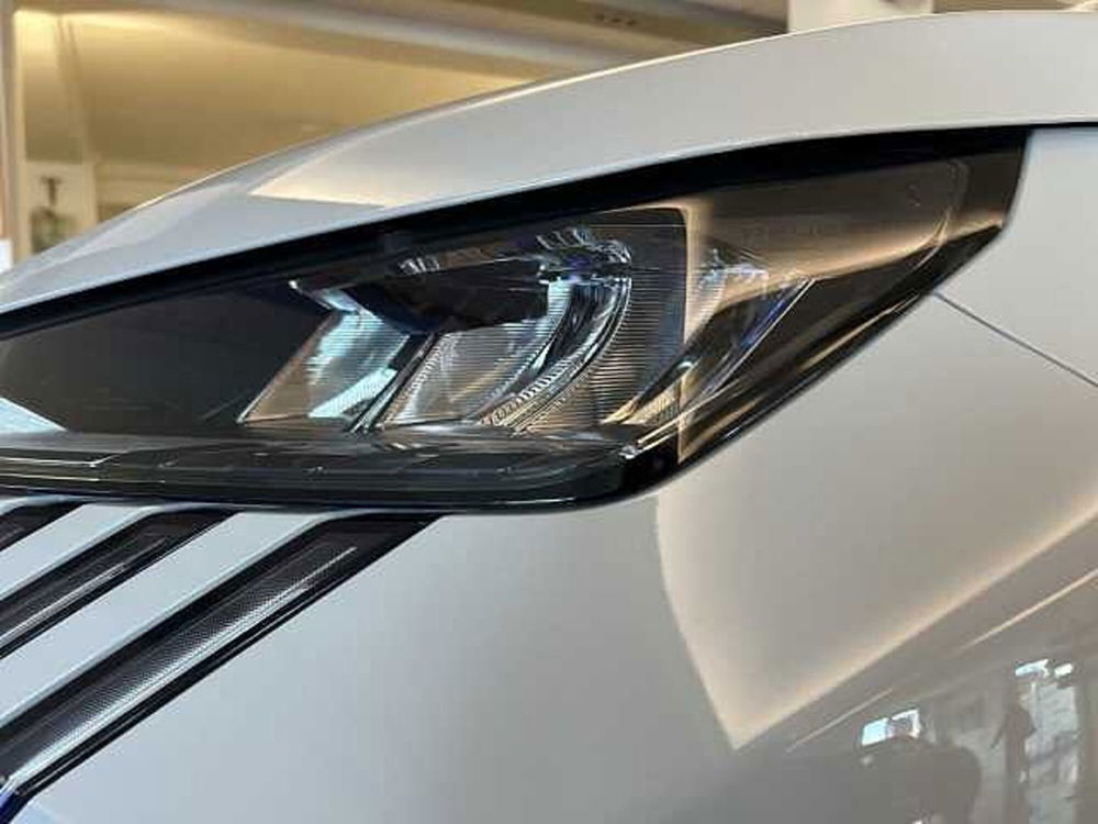 Peugeot 3008 nuova a Ragusa (12)