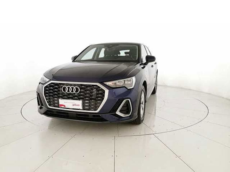 Audi Q3 Sportback 35 2.0 tdi S line edition s-tronic del 2023 usata a San Giovanni Teatino