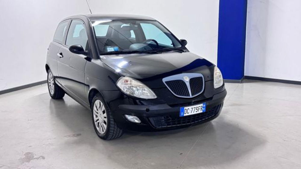 Lancia Ypsilon usata a Vicenza (3)