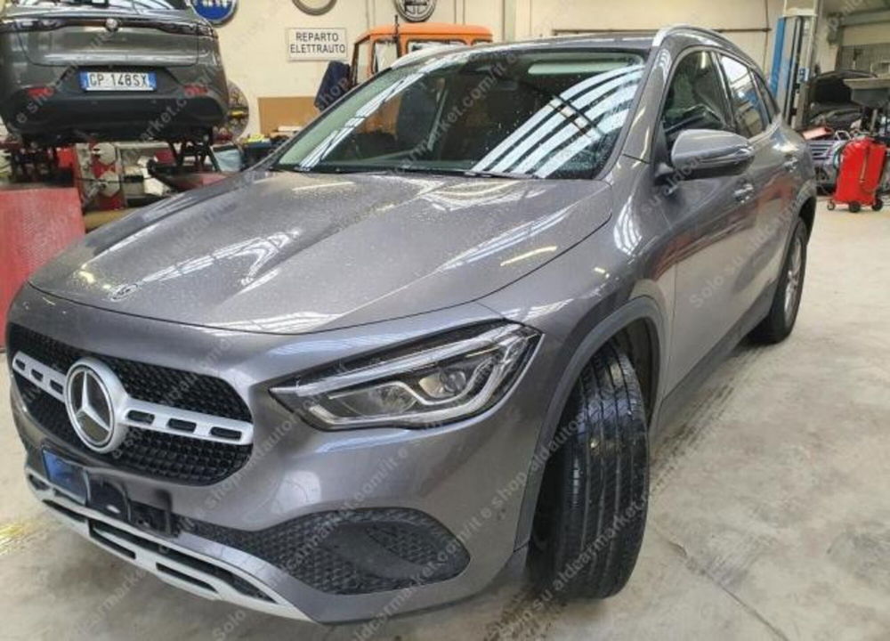 Mercedes-Benz GLA SUV usata a Lecce (3)