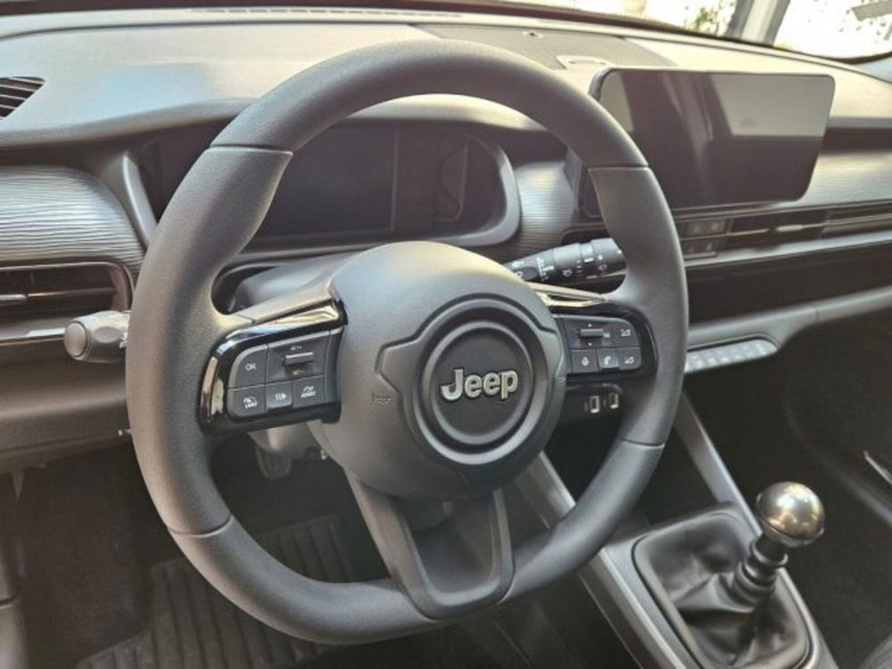 Jeep Avenger nuova a Napoli (19)