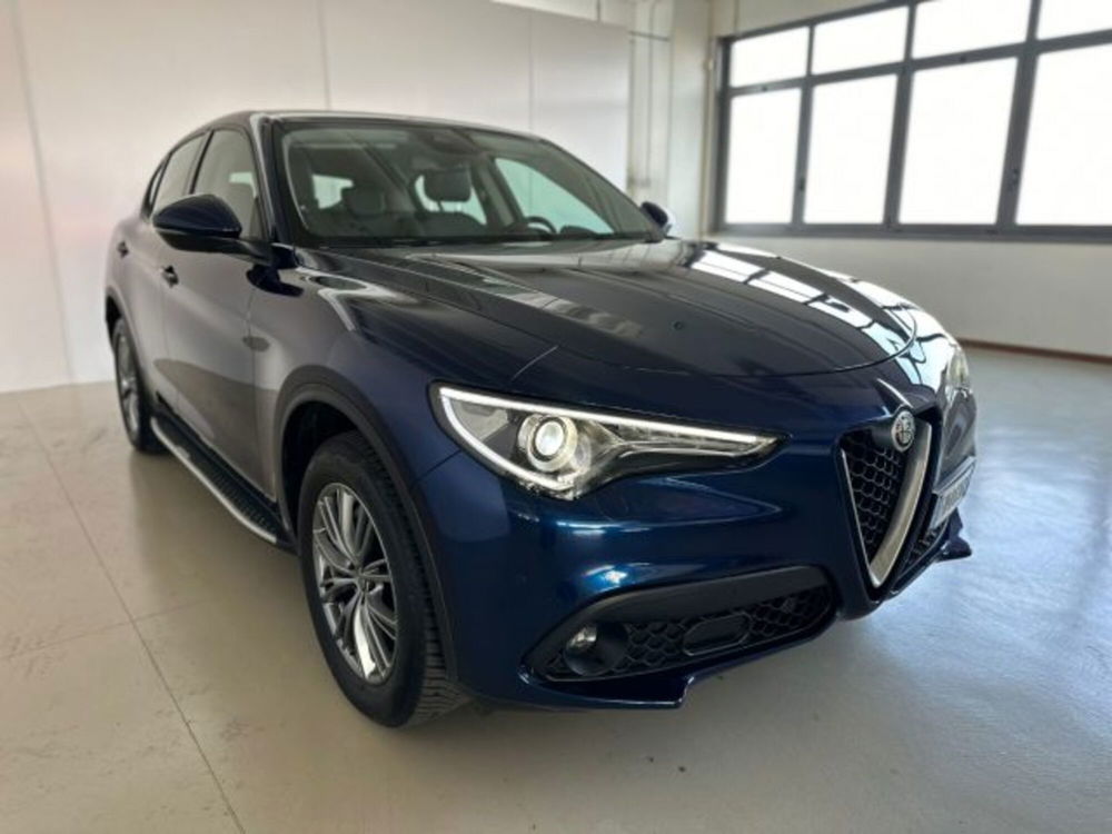 Alfa Romeo Stelvio usata a Modena (2)