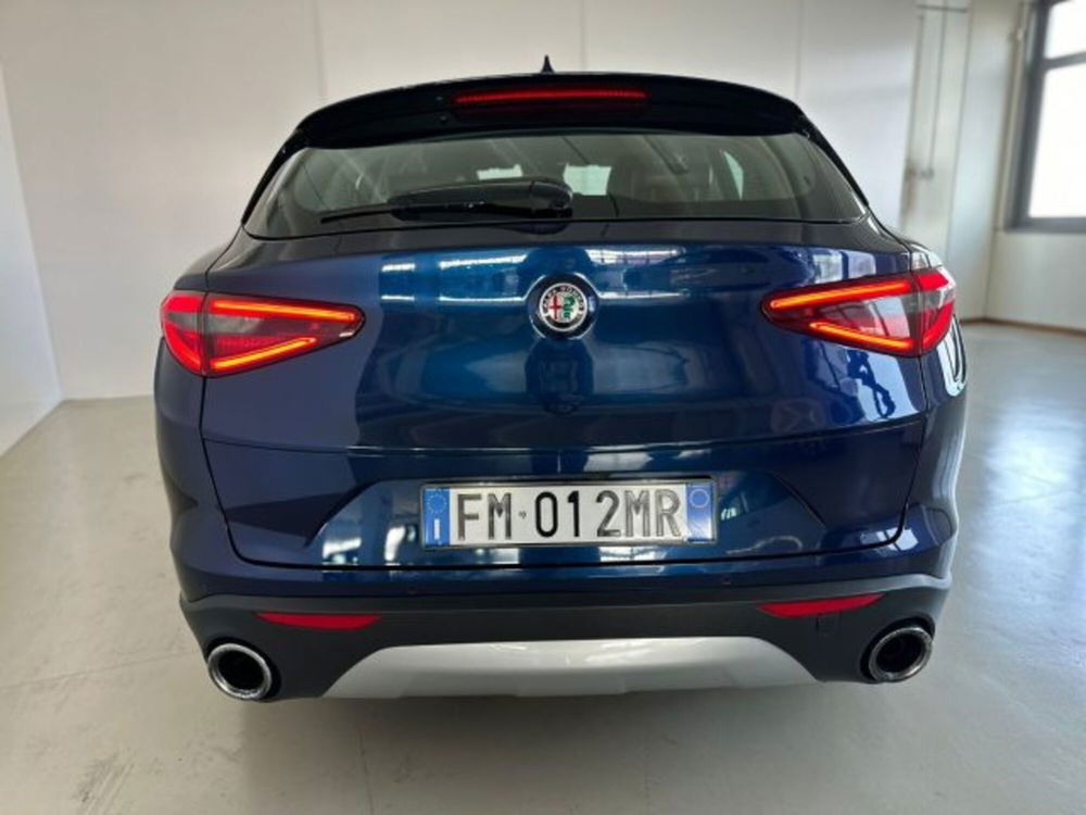 Alfa Romeo Stelvio usata a Modena (6)