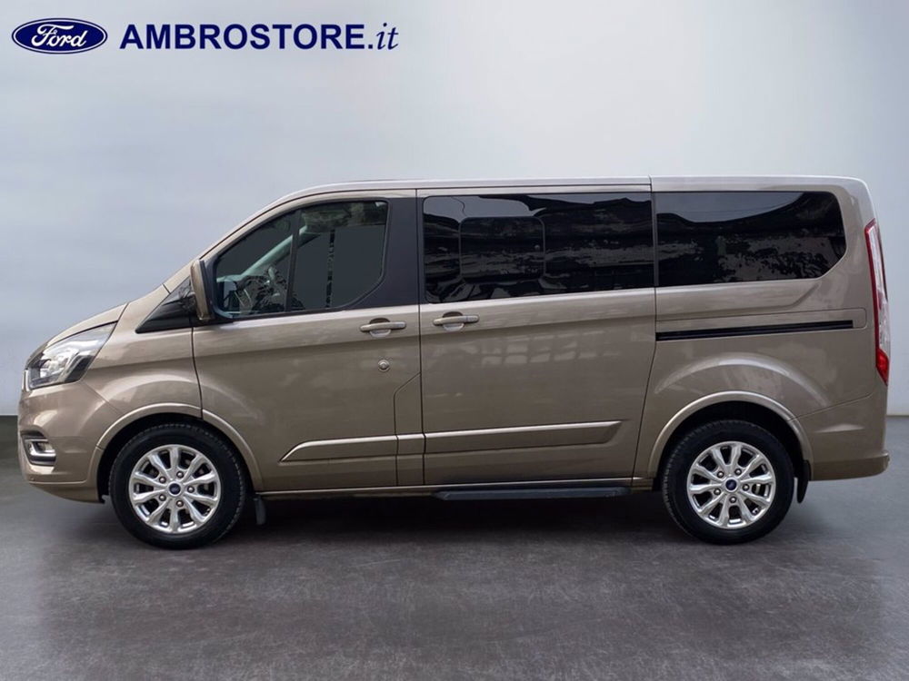 Ford Tourneo Custom usata a Milano (8)