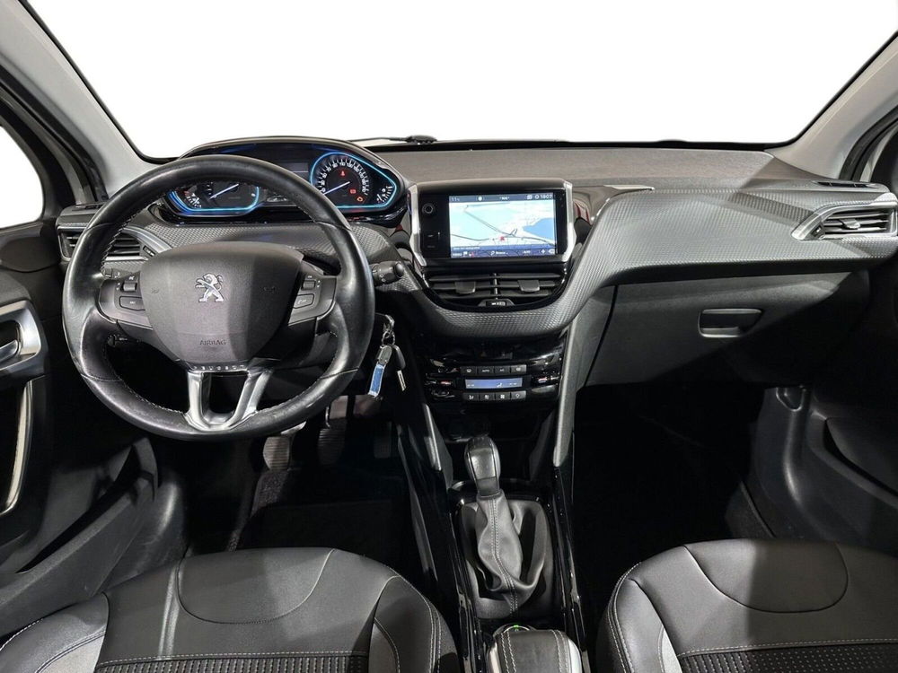 Peugeot 2008 usata a Lecco (7)