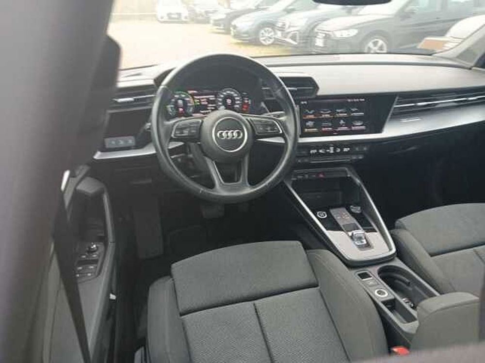 Audi Q4 Sportback usata a Lucca (3)