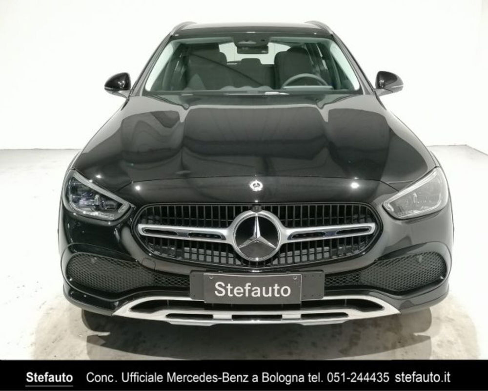 Mercedes-Benz Classe C Station Wagon nuova a Bologna (4)