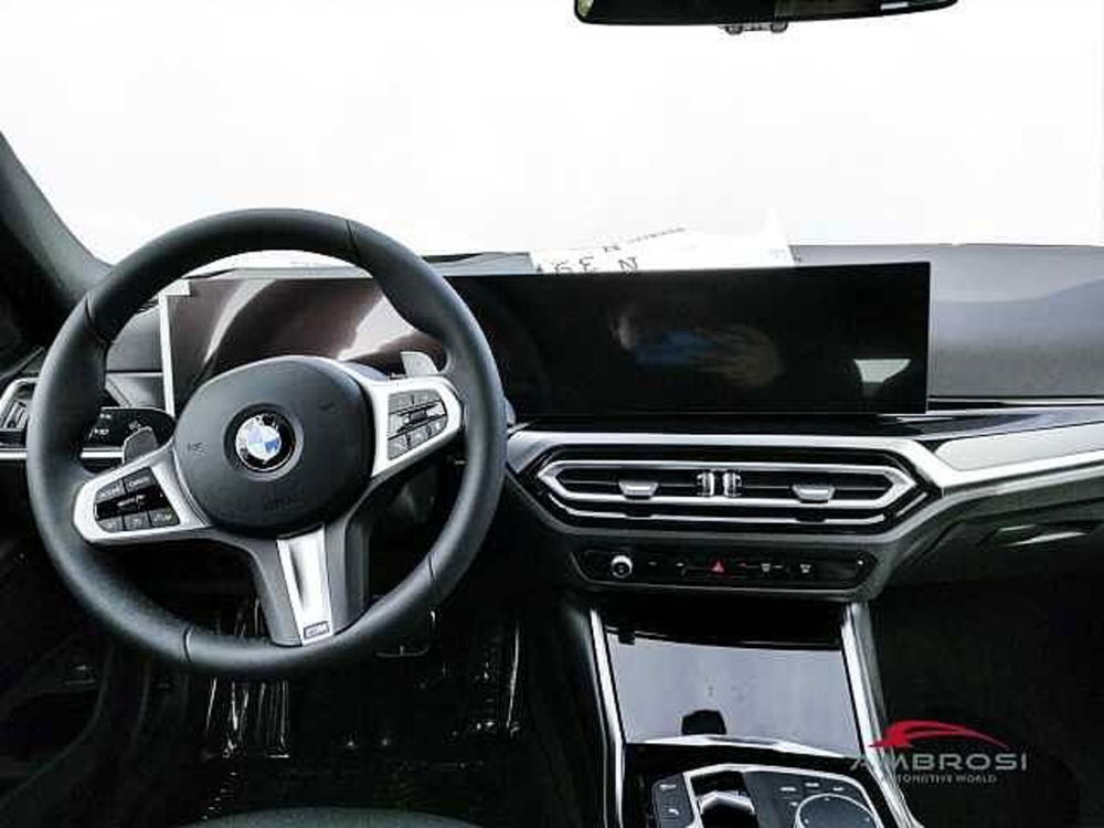 BMW Serie 3 Touring nuova a Viterbo (14)