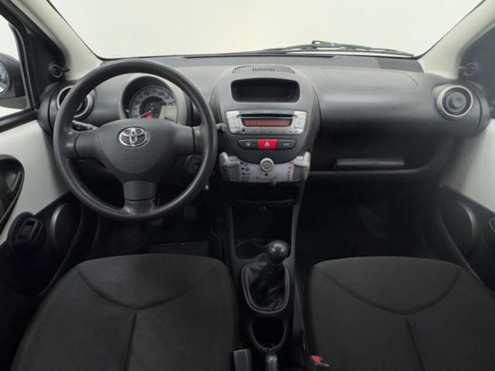 Toyota Aygo usata a Como (4)