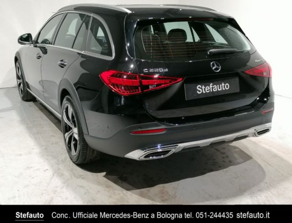 Mercedes-Benz Classe C Station Wagon nuova a Bologna (5)