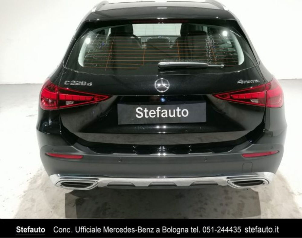 Mercedes-Benz Classe C Station Wagon nuova a Bologna (6)