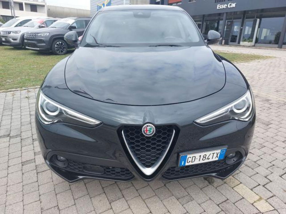 Alfa Romeo Stelvio usata a Padova (6)