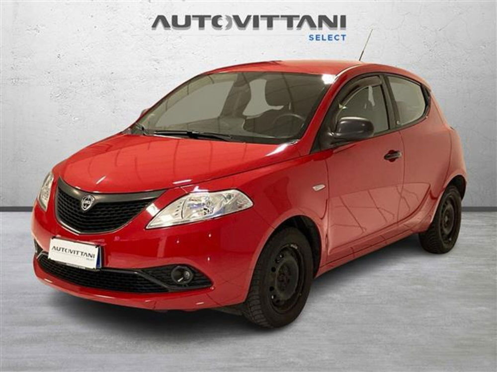 Lancia Ypsilon usata a Como