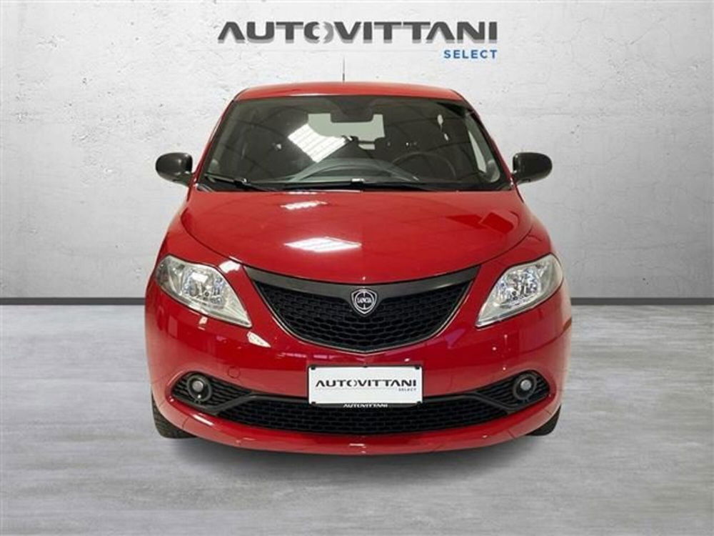 Lancia Ypsilon usata a Como (2)