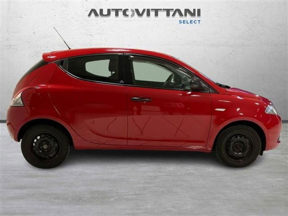 Lancia Ypsilon usata a Como (5)